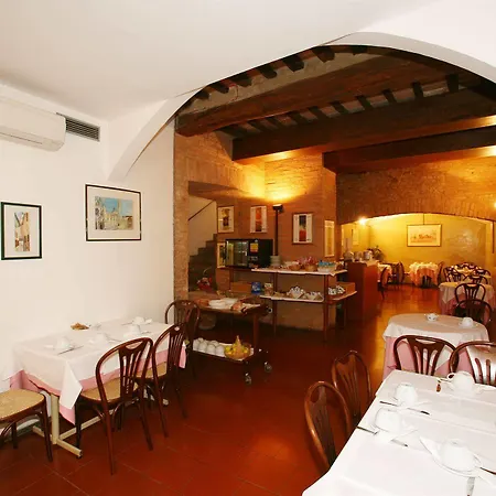 Duomo Hotel 3*